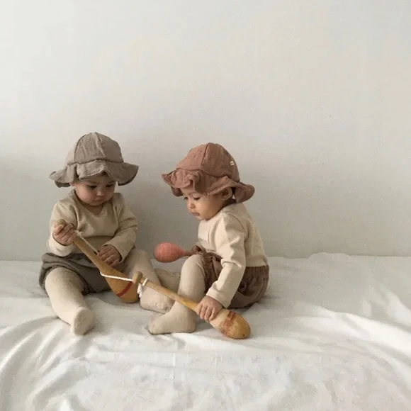 Two baby sun hats - Picture 2 of 4